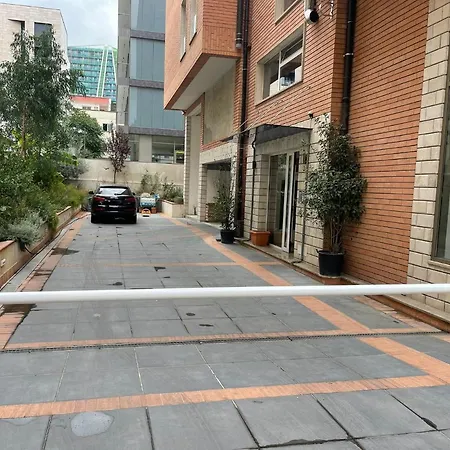 Ale Investa Hospitality Апартаменты Тирана