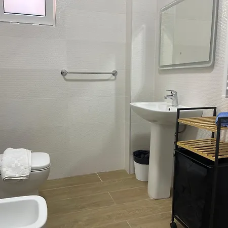 Ale Investa Hospitality تيرانا