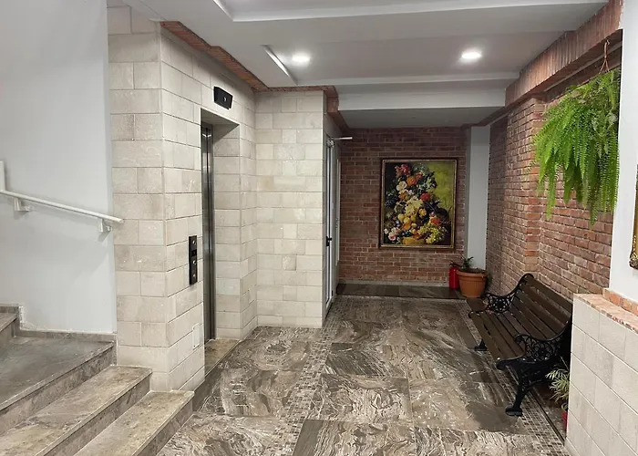 Ale Investa Hospitality *